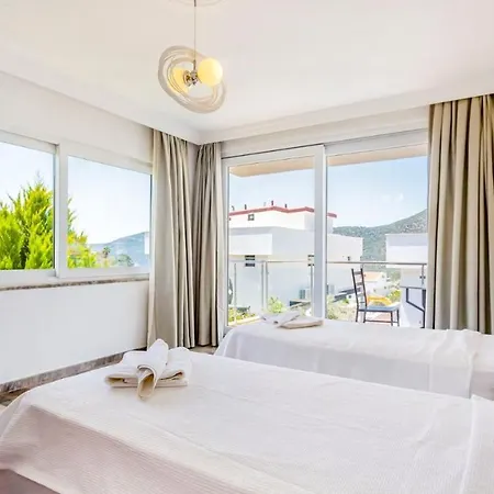 In Sleeps 8 Includes Swimming Pool Air Con And Wifi 5 * カルカン