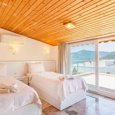 ヴィラ In Sleeps 8 Includes Swimming Pool Air Con And Wifi 5 カルカン